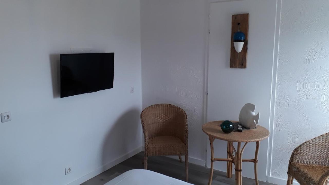 Hotel Les Esseppes L'Epine  المظهر الخارجي الصورة